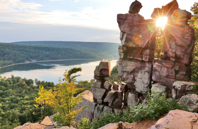 Devil's Lake State Park near Cliffside Resort & Suites.