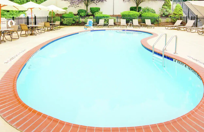 Outdoor pool at Hampton Inn White Plains/Tarrytown.