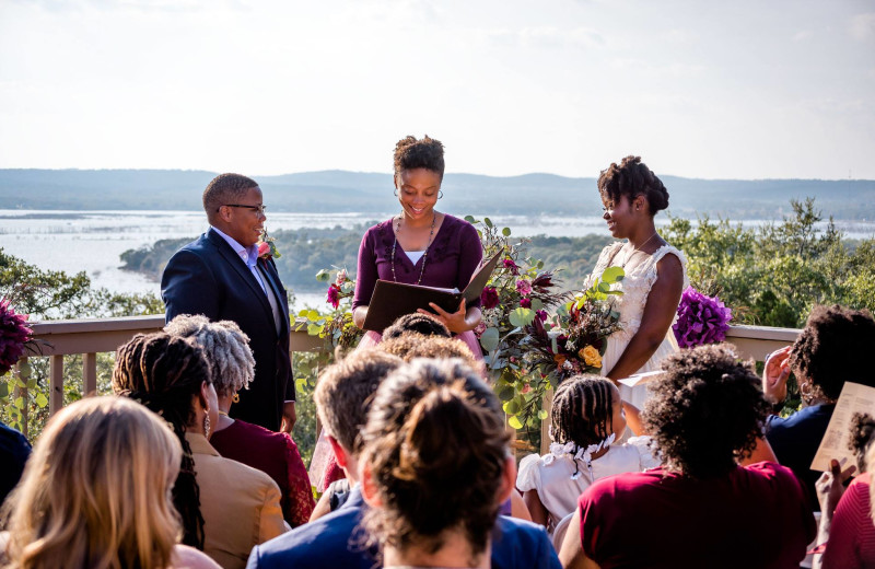 Weddings at Canyon of the Eagles.