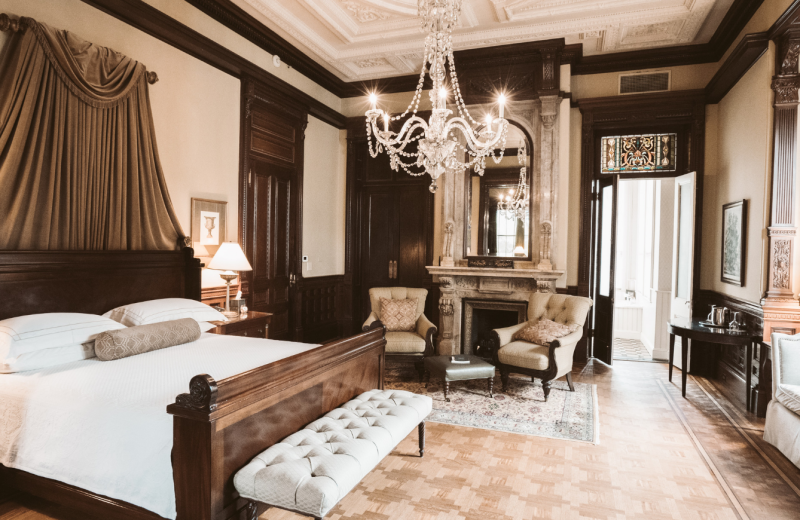 Guest room at Wentworth Mansion.