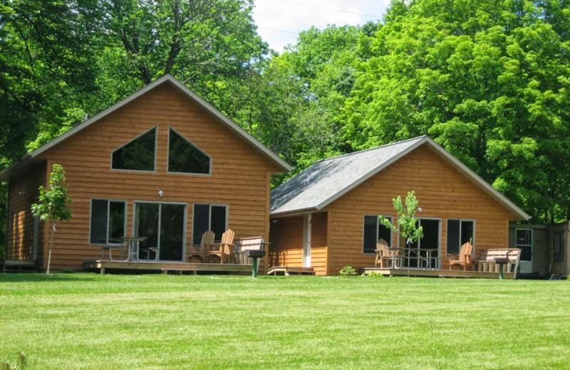 Cabin exterior at Lakecrest Resort.