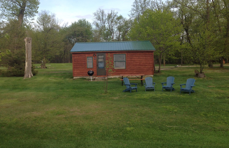 Cabin exterior at Sunset Bay Resort.
