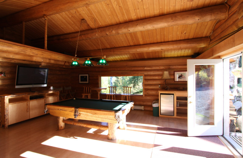 Rec room at Alaska Heavenly Lodge.