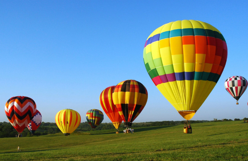 Hot air balloons at Best Western Plus Stevenson Manor Inn.