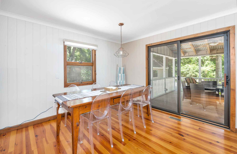 Dining area at Real Escapes Properties - Privacy Please!