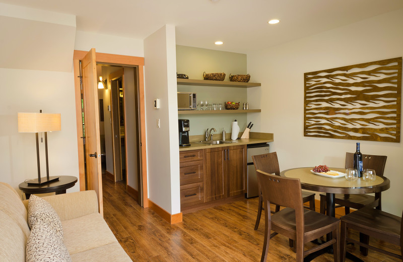 Guest living room at Nootka Marine Adventures.