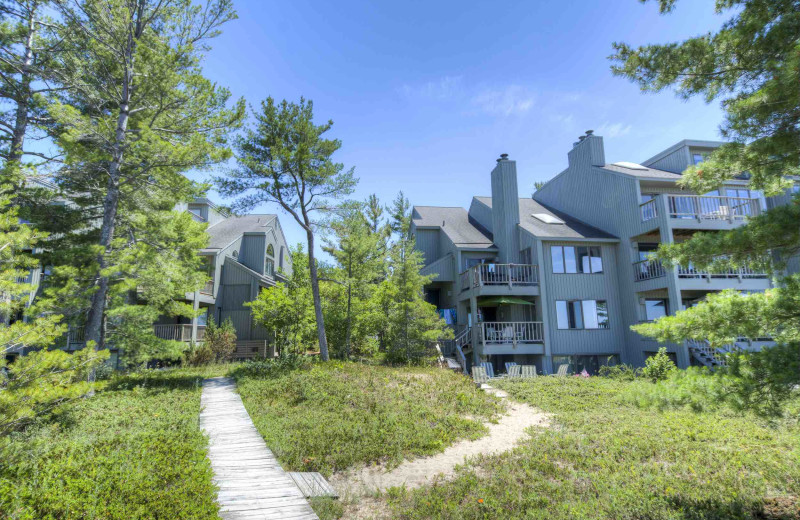 Exterior at Fisher's Lakeside Cottages.