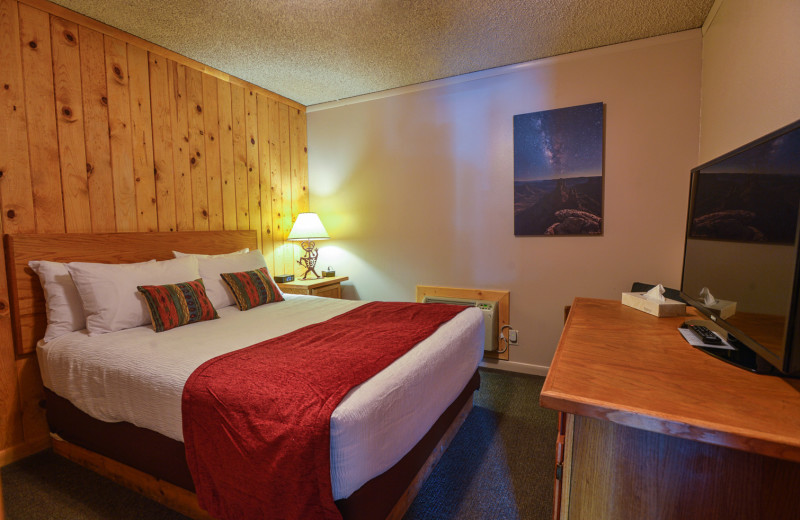 Guest room at Moab Rustic Inn.