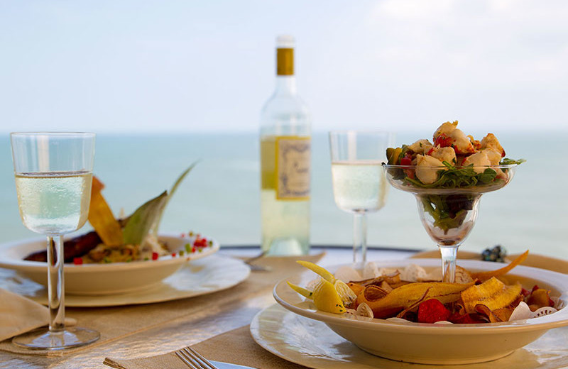 Balcony dining at Holiday Inn Suites Ocean City.