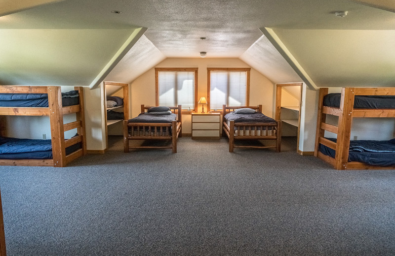 Bunk beds at Montana River Lodge.