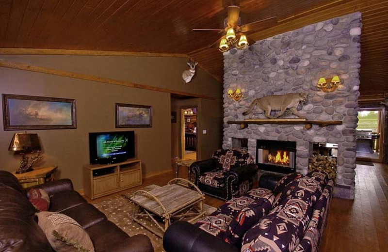 Cougar Creek cabin interior at Bar N Ranch.