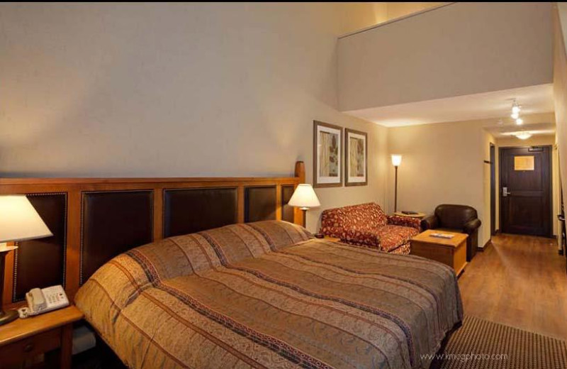 Guest bedroom at Blackcomb Lodge.