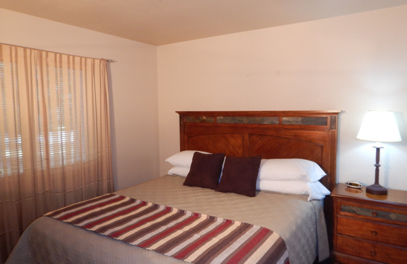 Cabin bedroom at Mount Shasta Resort.