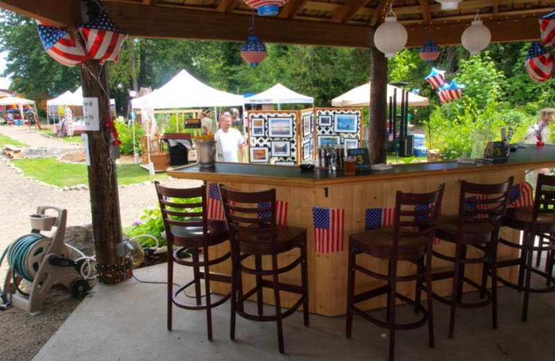 Outside bar at Hood Canal Cottages.