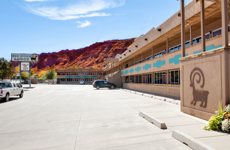 Exterior view of Big Horn Lodge.