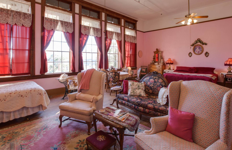 Guest room at Noftsger Hill Inn.