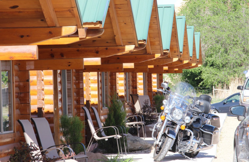 Cabin exterior at Bryce Canyon Inn.