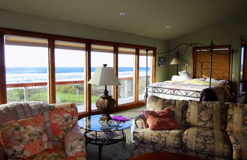Guest room at Sea Quest Bed 