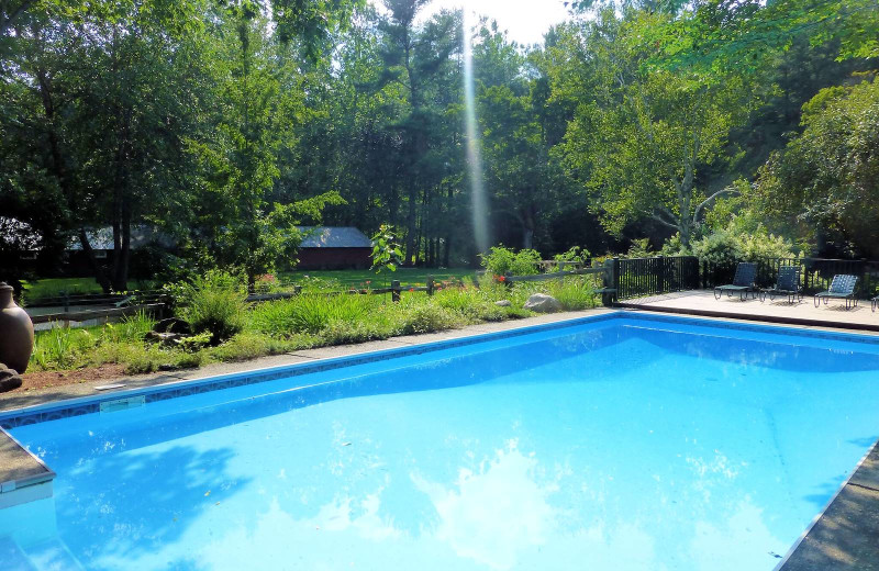 Outdoor pool at Four Columns Inn.