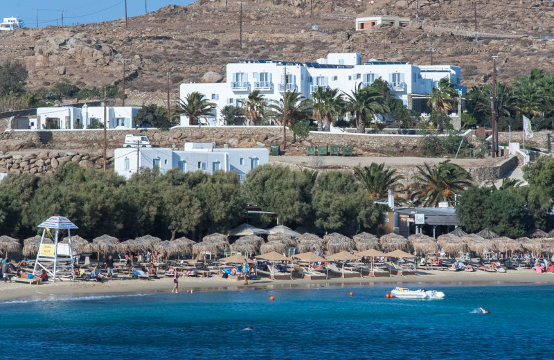 Exterior view of Zephyros Hotel on Paraga Beach.