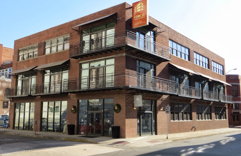 Exterior view of York Street Condos.