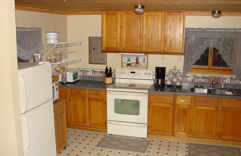 Cabin kitchen at Hollywood's Resort.