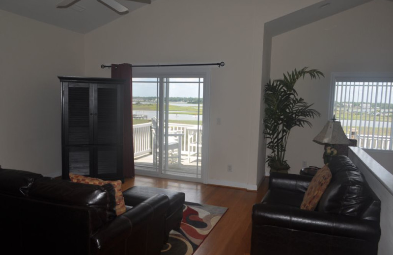 Rental living room at Island Real Estate. Inc.