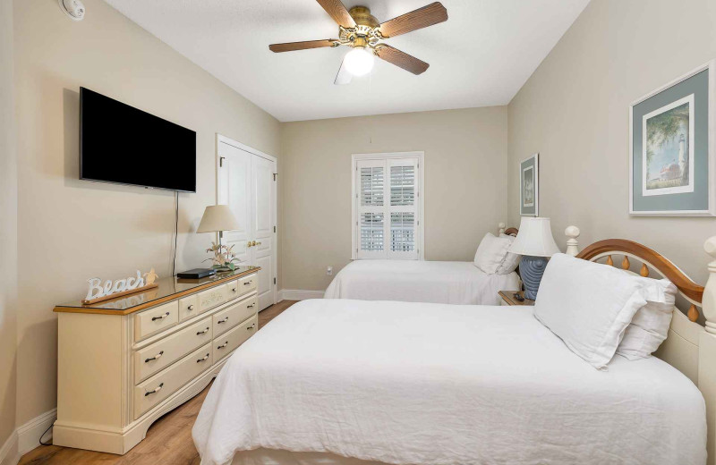 Bedroom at Real Escapes Properties - St. Simons Grand 224.