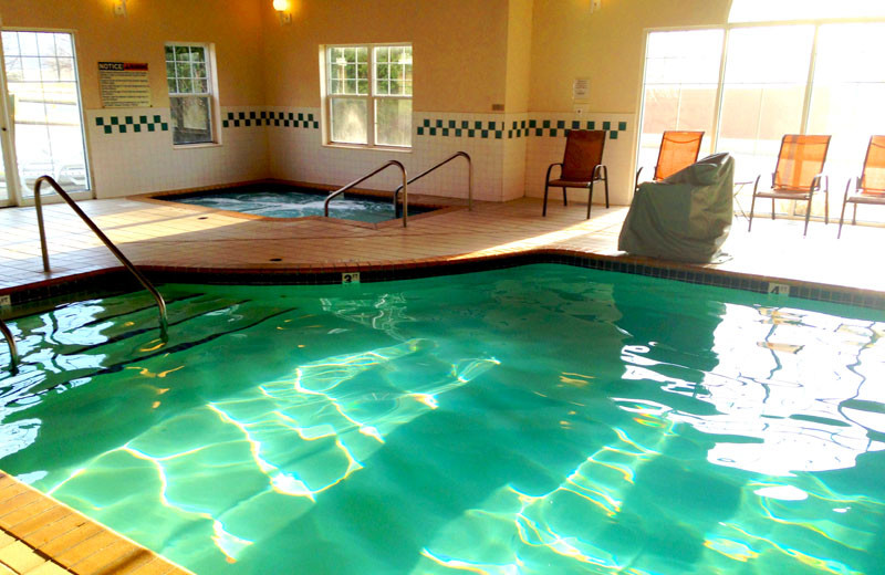 Indoor pool at Country Inn River Falls.