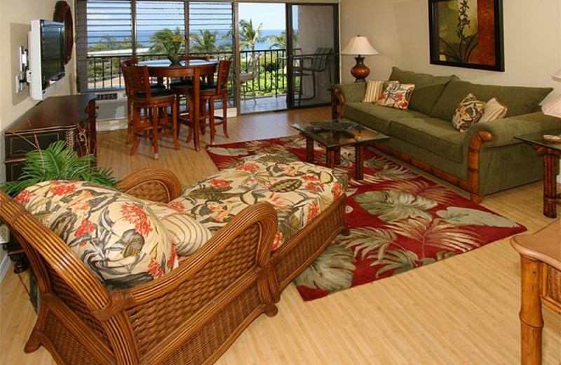 Vacation rental living room at Maui Vacation Rentals.