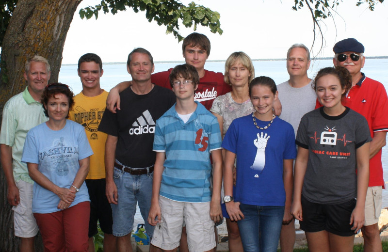 Family reunion at Barky's Resort.