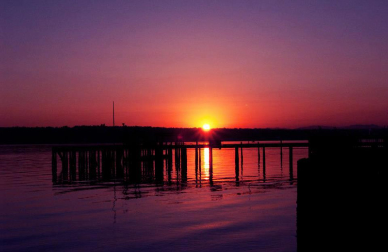 Sunset at Silver Cloud Inn Tacoma.