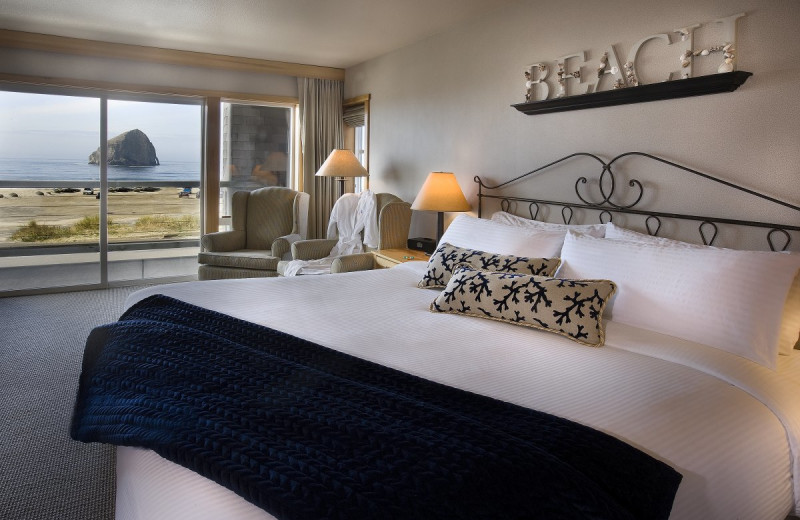Deluxe guest room at Inn at Cape Kiwanda.