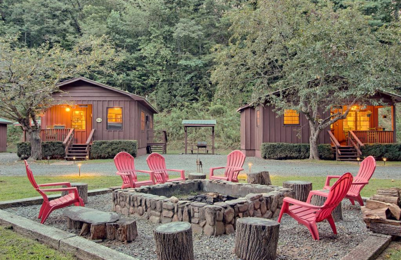 Fire pit at Sunset Farm Cabins.