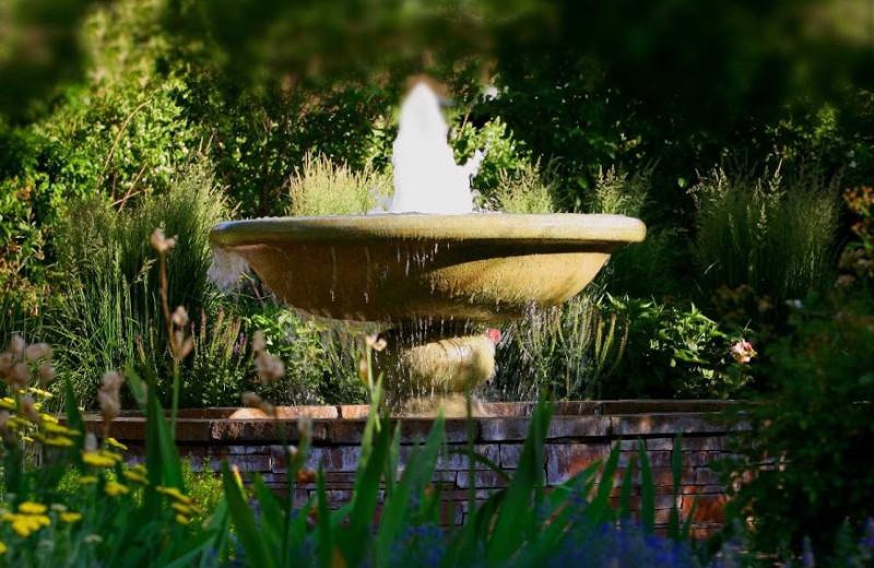 Garden fountain at La Posada de Santa Fe Resort & Spa.