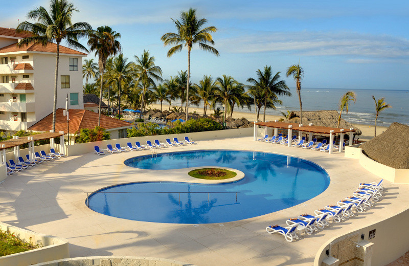 Outdoor pool at Royal Club Grand Nuevo Vallarta All Inclusive Resort.