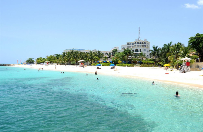 The beach at Doctors Cave Beach Hotel.