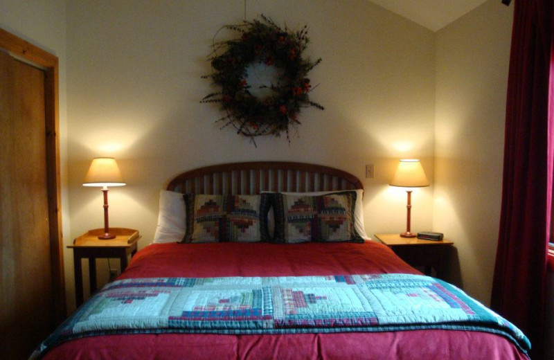 Guest bedroom at Bristlecone Lodge.