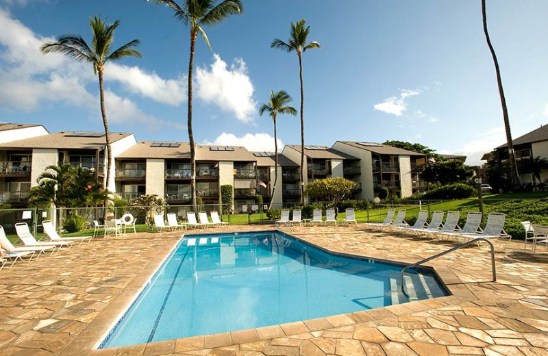 Outdoor pool at Hale Kamaole Condos.