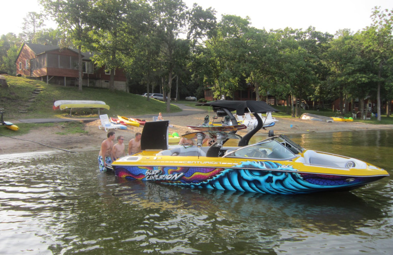 Boating at Finn'n Feather Resort.