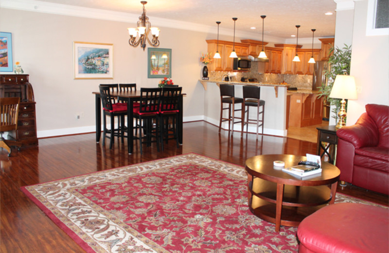 Rental living room at Treehouse on the Lake.