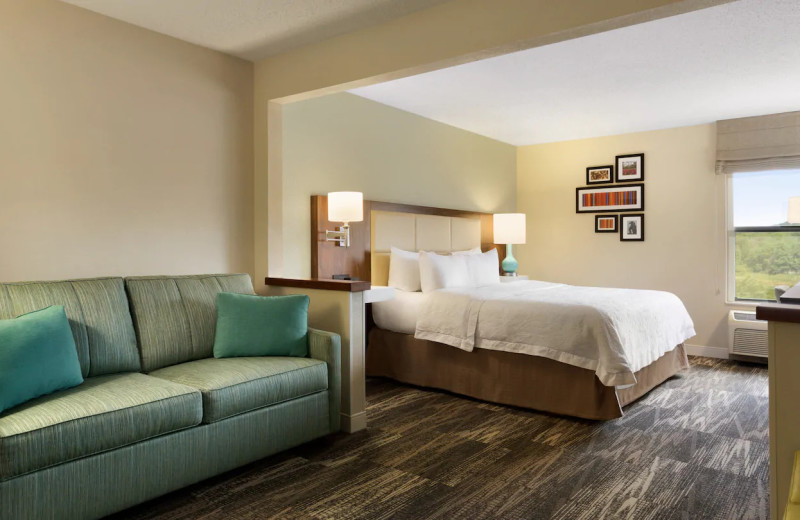 Guest room at Hampton Inn Akron-Fairlawn.