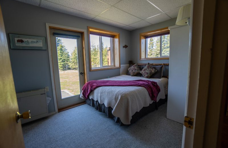 Lodge bedroom at Jimmie Jack's Alaska Fishing Lodges.