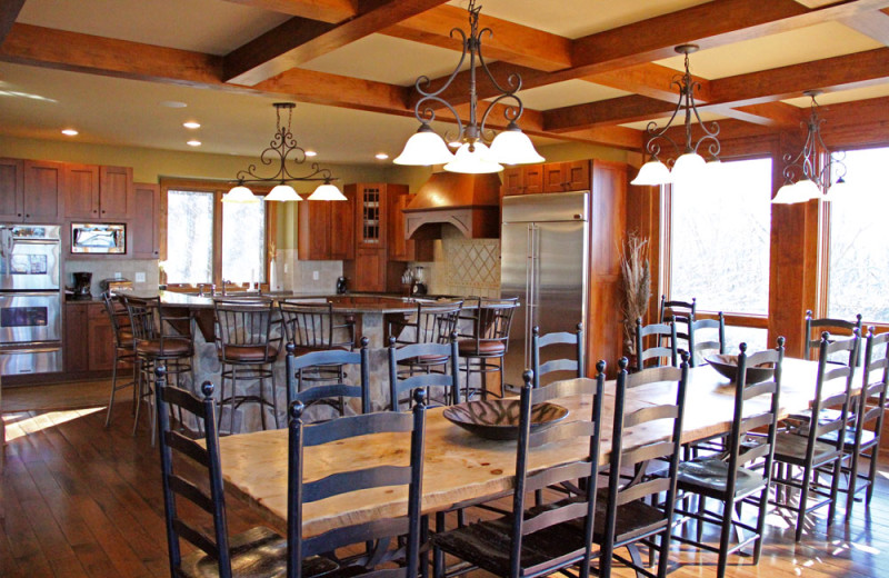 Retreat kitchen at Wintergreen Resort.