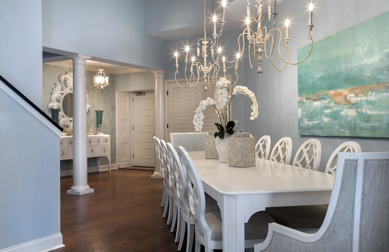 Penthouse dining room at North Beach Plantation.