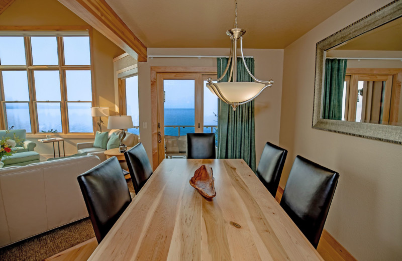 Guest dining room at Surfside on Lake Superior.