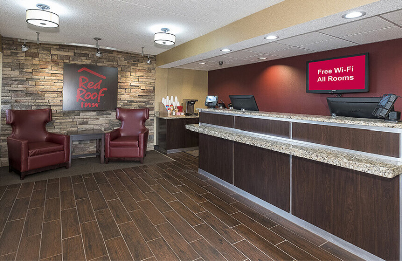 Lobby at Red Roof Inn Toledo.