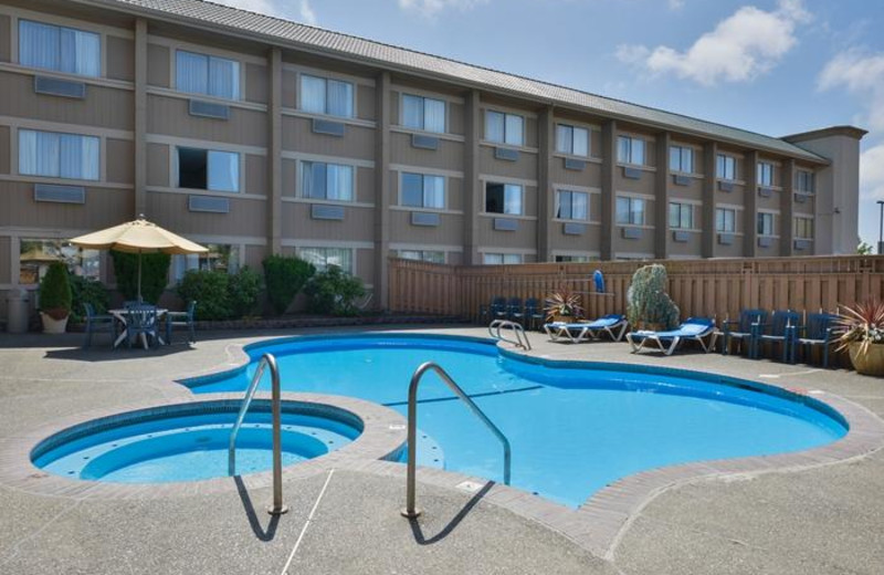 Outdoor pool at Clarion Hotel Federal Way.