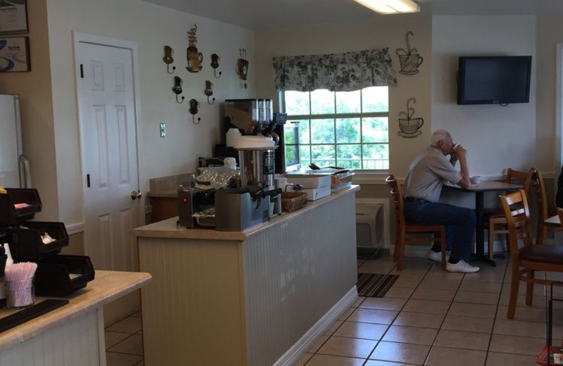 Breakfast at Branson Gazebo Inn.