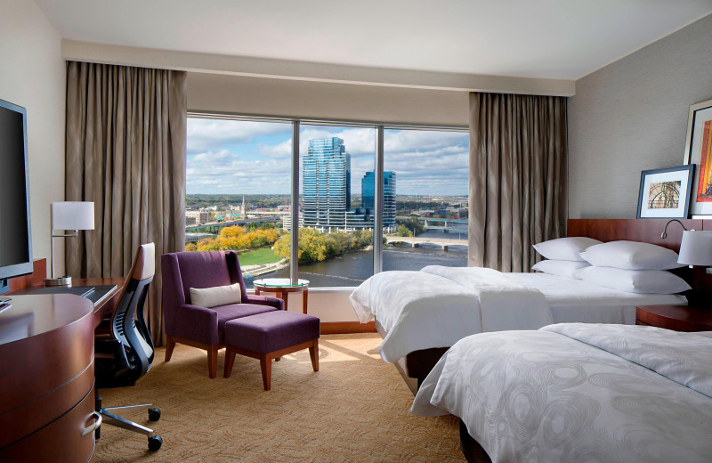 Guest room at JW Marriott Hotel Grand Rapids.